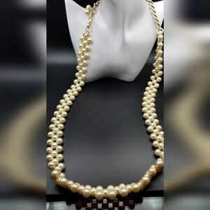 VINTAGE! Cascading Lace Chamomile Pearl Necklace Dripping in Luxe. OFL